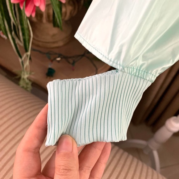 3/$15 Koral Ribbed Windbreaker Pullover in Light Aqua - Picture 6 of 11